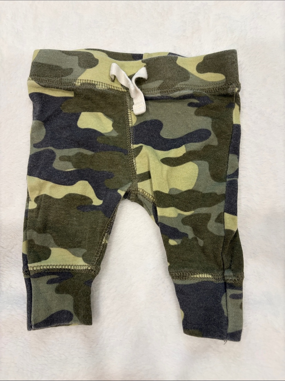 Infant Camo Bodysuit and Pants Set - Picture 4 of 5